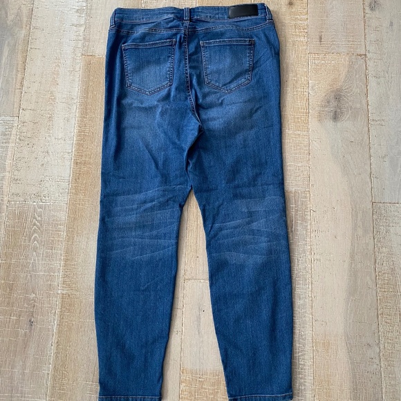 Celebrity Gold Stretch Blue Jeans Sz. 16 16W - Picture 3 of 3